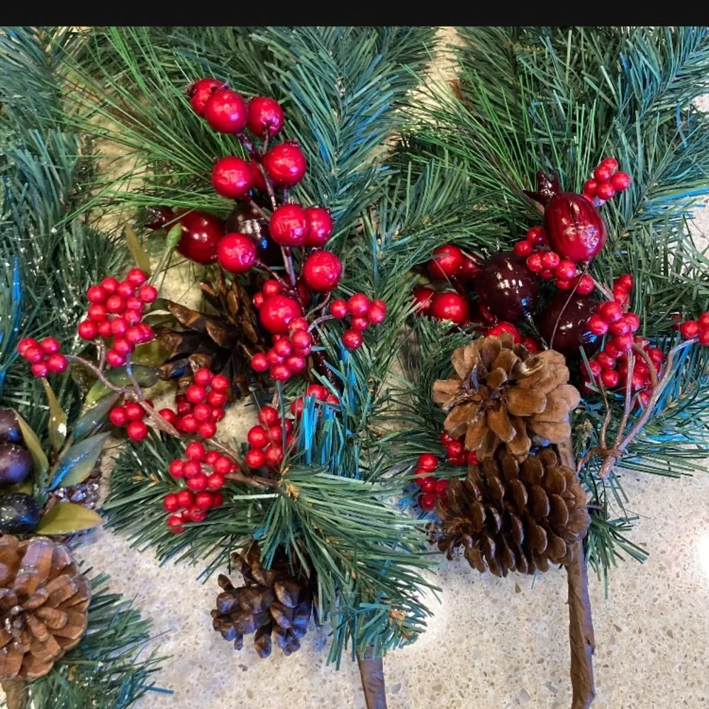 Christmas Holiday Picks Sprays Wired‎ Garland Berry Flower Holly Spruce Various